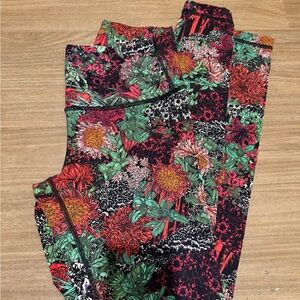 lululemon athletica Floral Patterned Leggings - Red, Green, Black